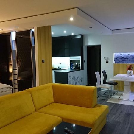Apartman Sofia เวลคี สลาวโคว์ ภายนอก รูปภาพ